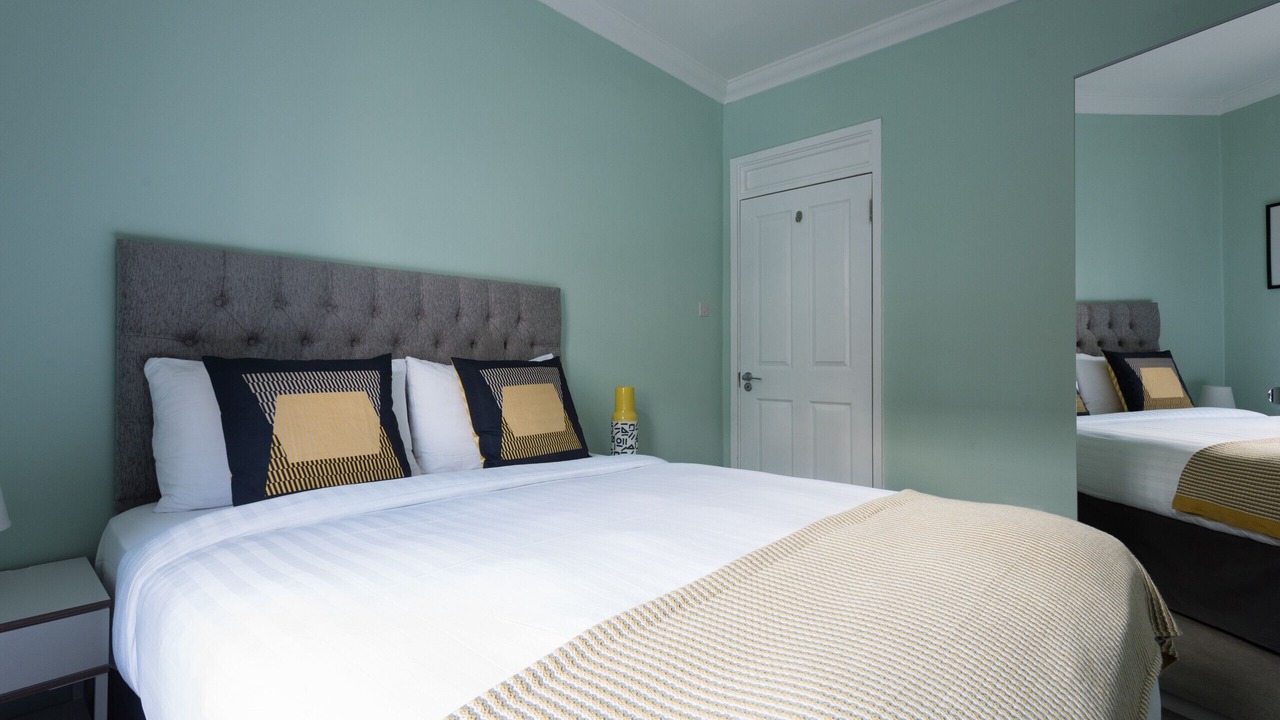 Photo of Others in Euston