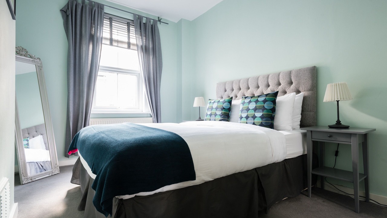 Photo of Others in Euston