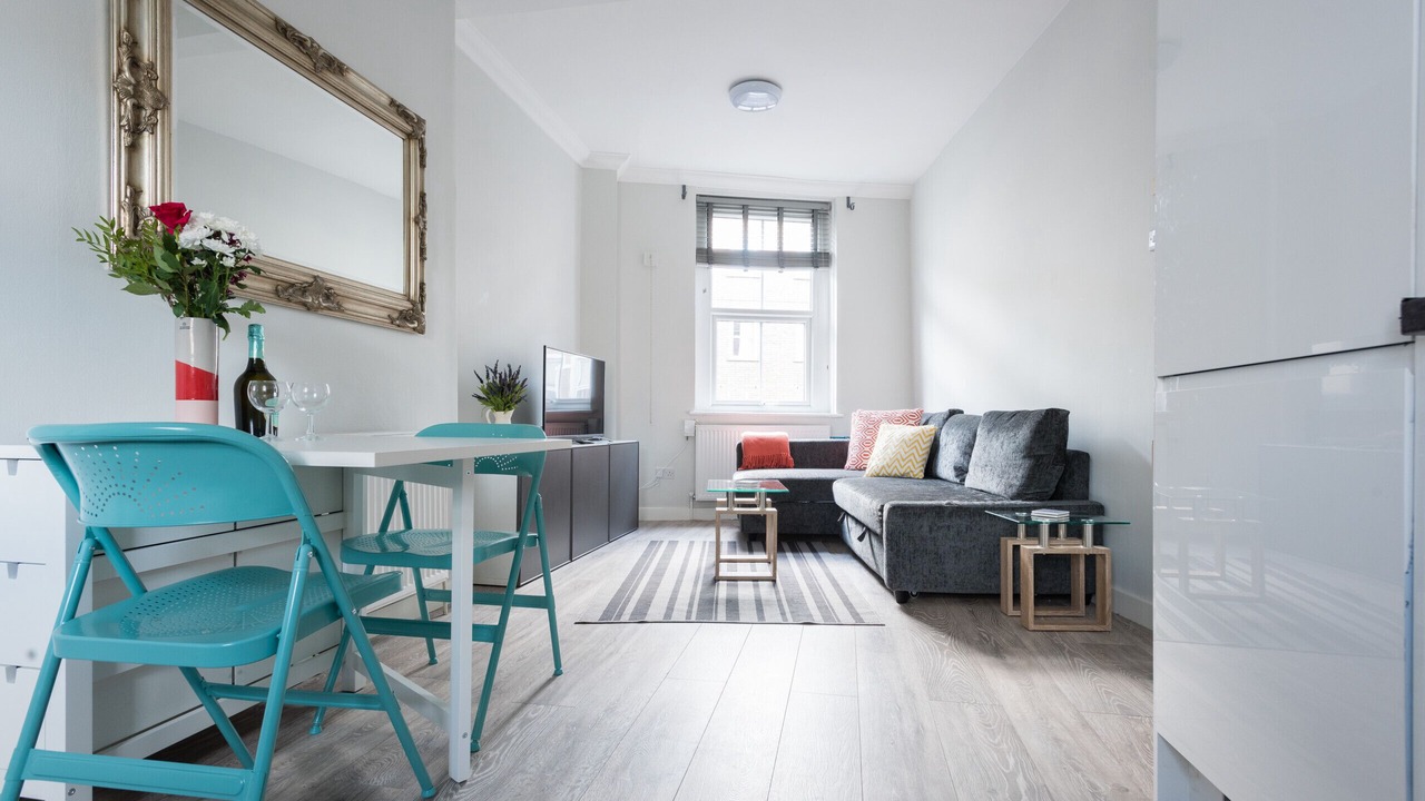 Photo of Others in Euston