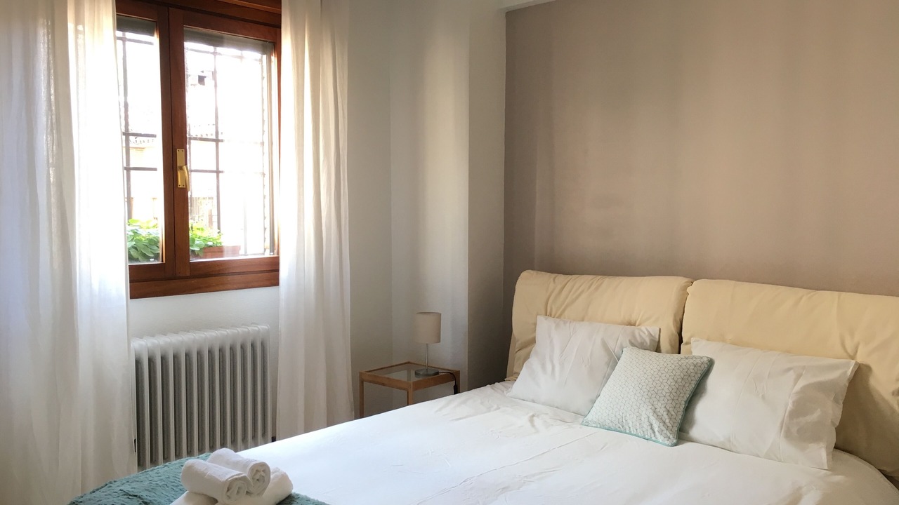 Photo of Bedroom in Toledo City Center