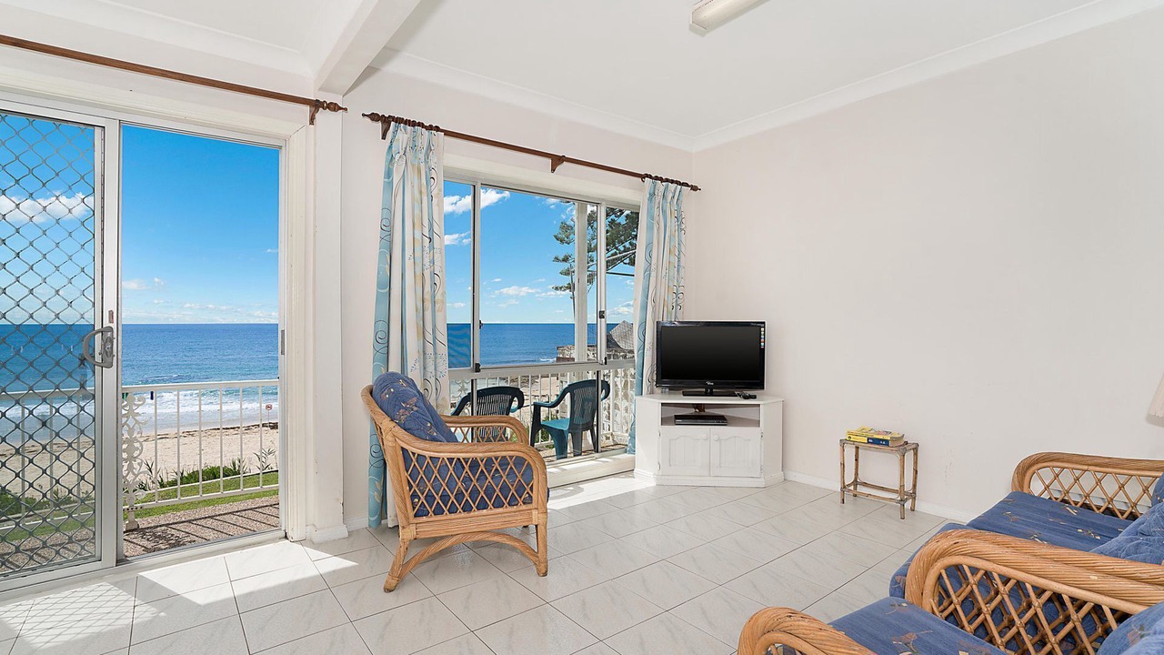 Photo of Livingroom in The Entrance