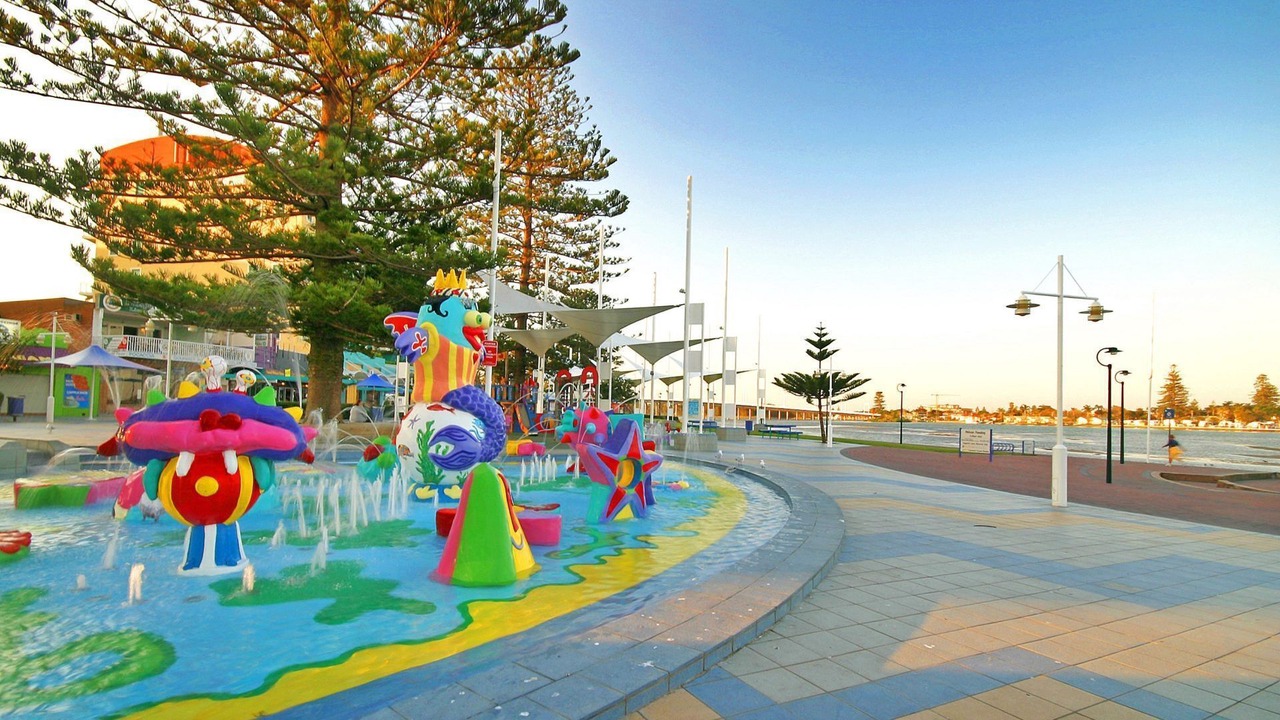 Photo of Others in The Entrance