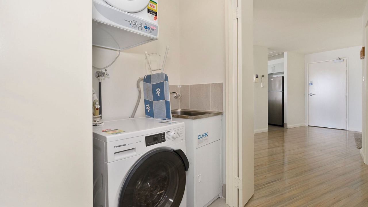 Photo of Others in The Entrance