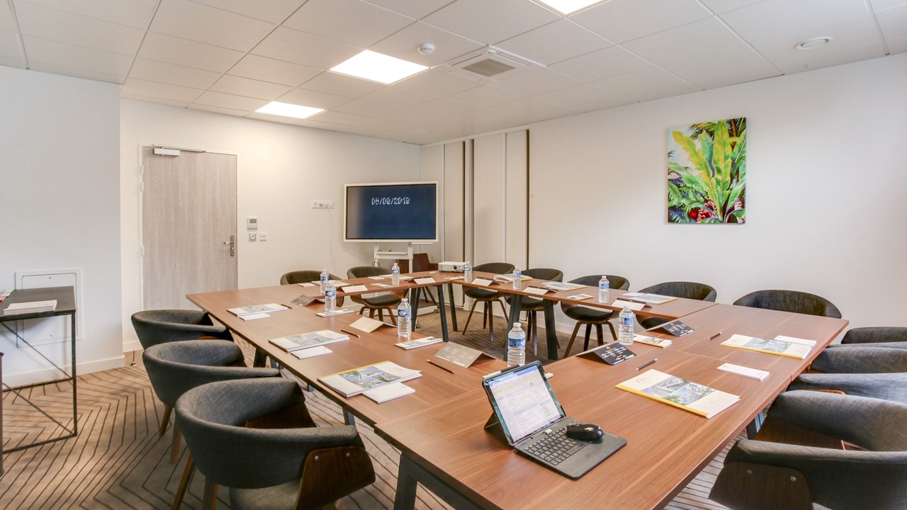 Photo of Others in Palaiseau