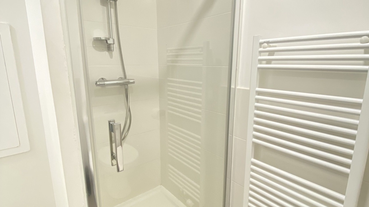 Photo of Bathroom in Palaiseau