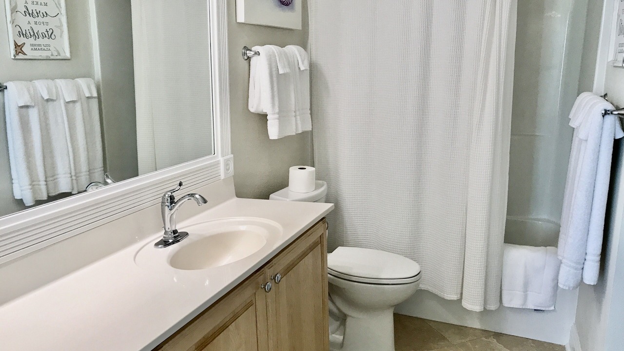 Photo of Bathroom in Gulf Shores