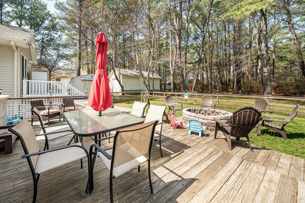 Photo of Others in Piney Island