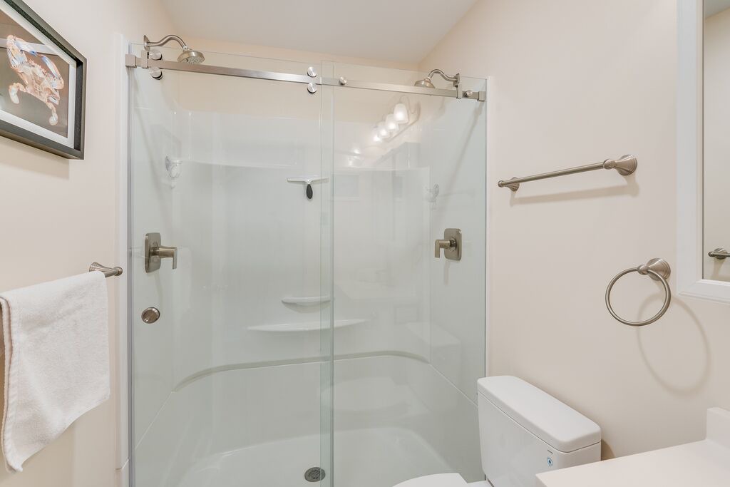 Photo of Bathroom in Piney Island