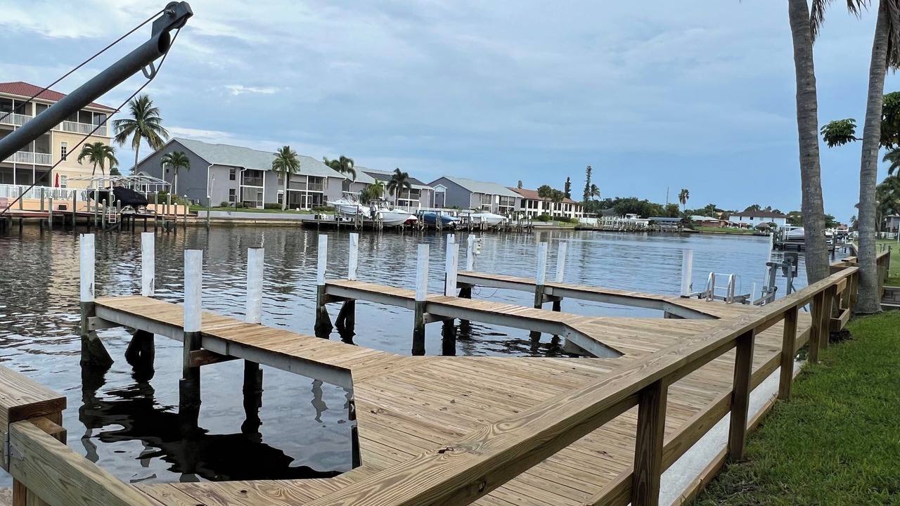 Photo of Others in Caloosahatchee