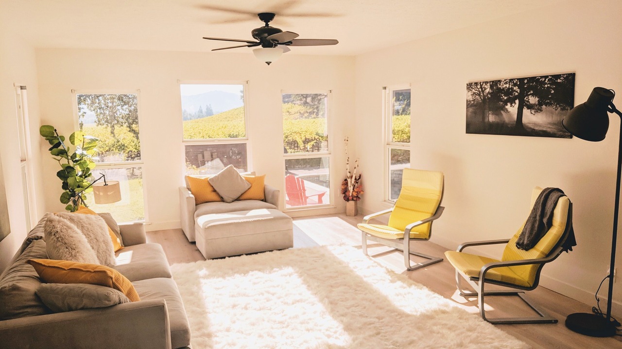 Photo of Livingroom in Yountville