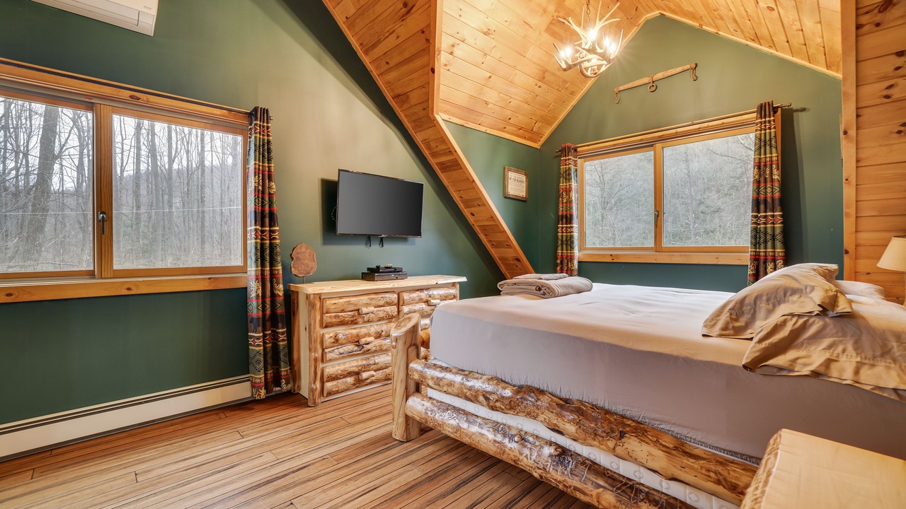 Photo of Bedroom in Tannersville