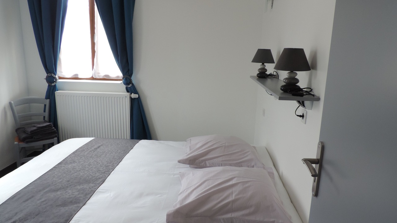 Photo of Bedroom in Houdetot