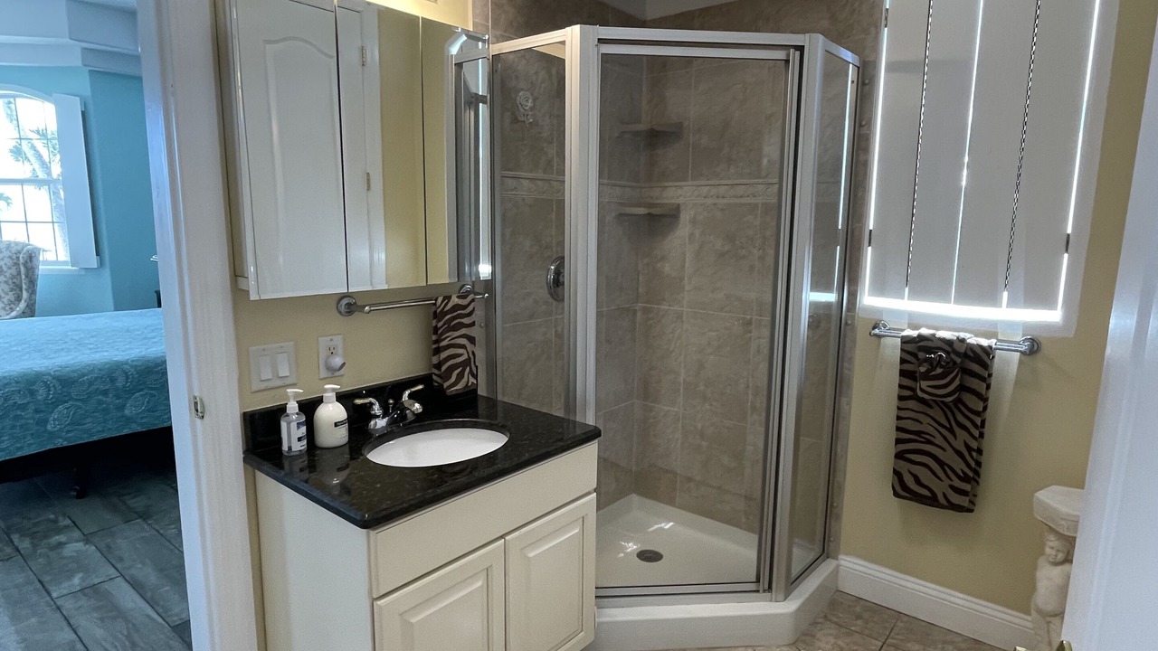 Photo of Bathroom in Indian River Residence