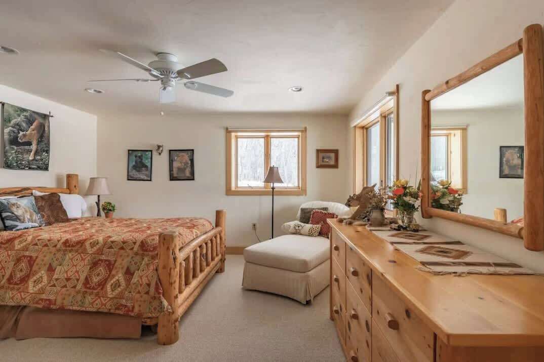 Photo of Bedroom in Tetonia