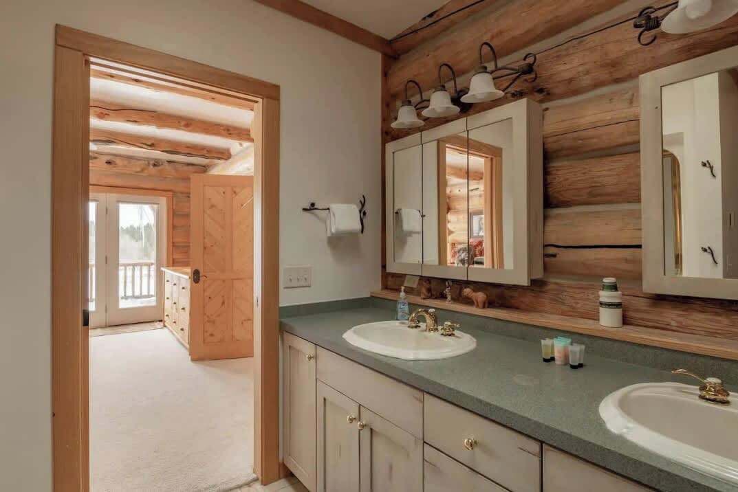 Photo of Bathroom in Tetonia