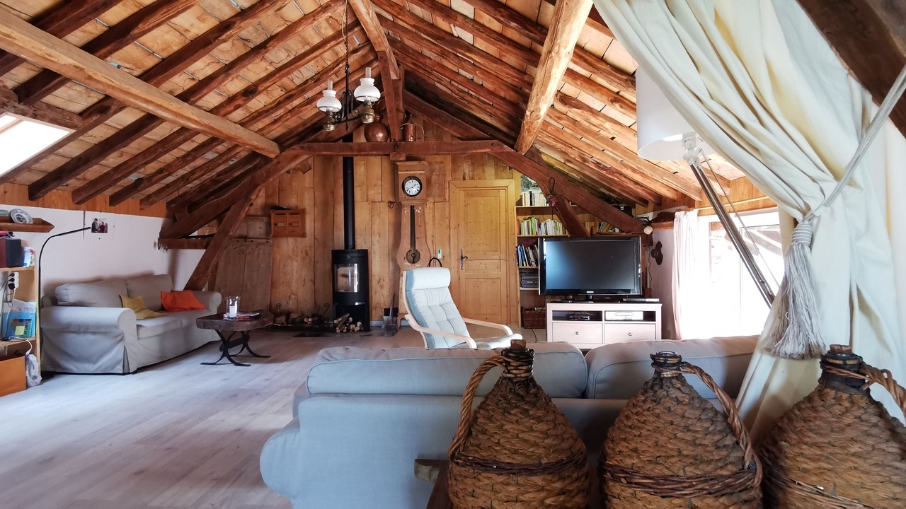 Photo of Livingroom in Moulis