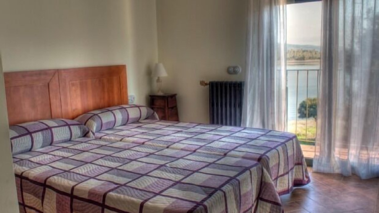 Photo of Bedroom in Pantano de Cijara
