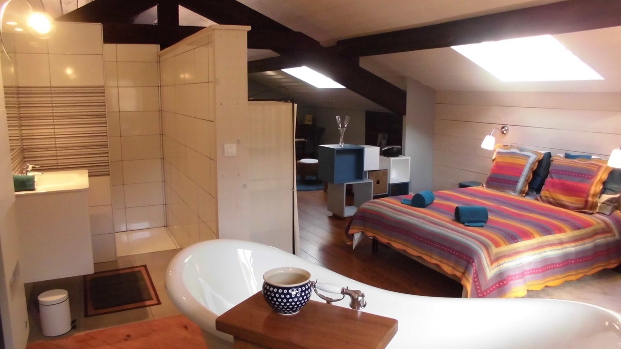 Photo of Bedroom in Treschenu-Creyers