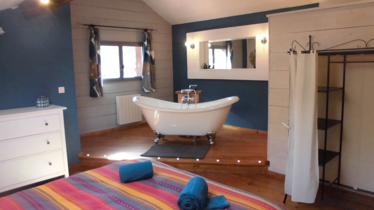 Photo of Bedroom in Treschenu-Creyers