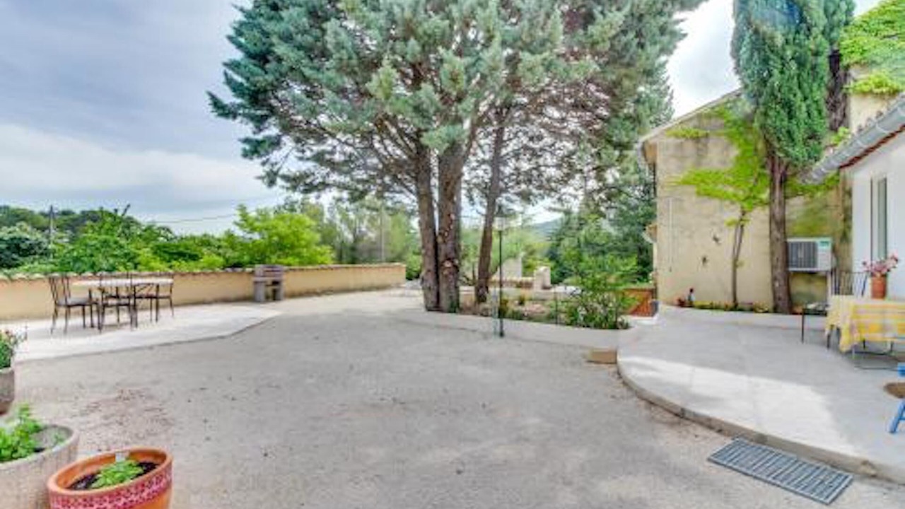 Photo of Outdoor in Uchaux