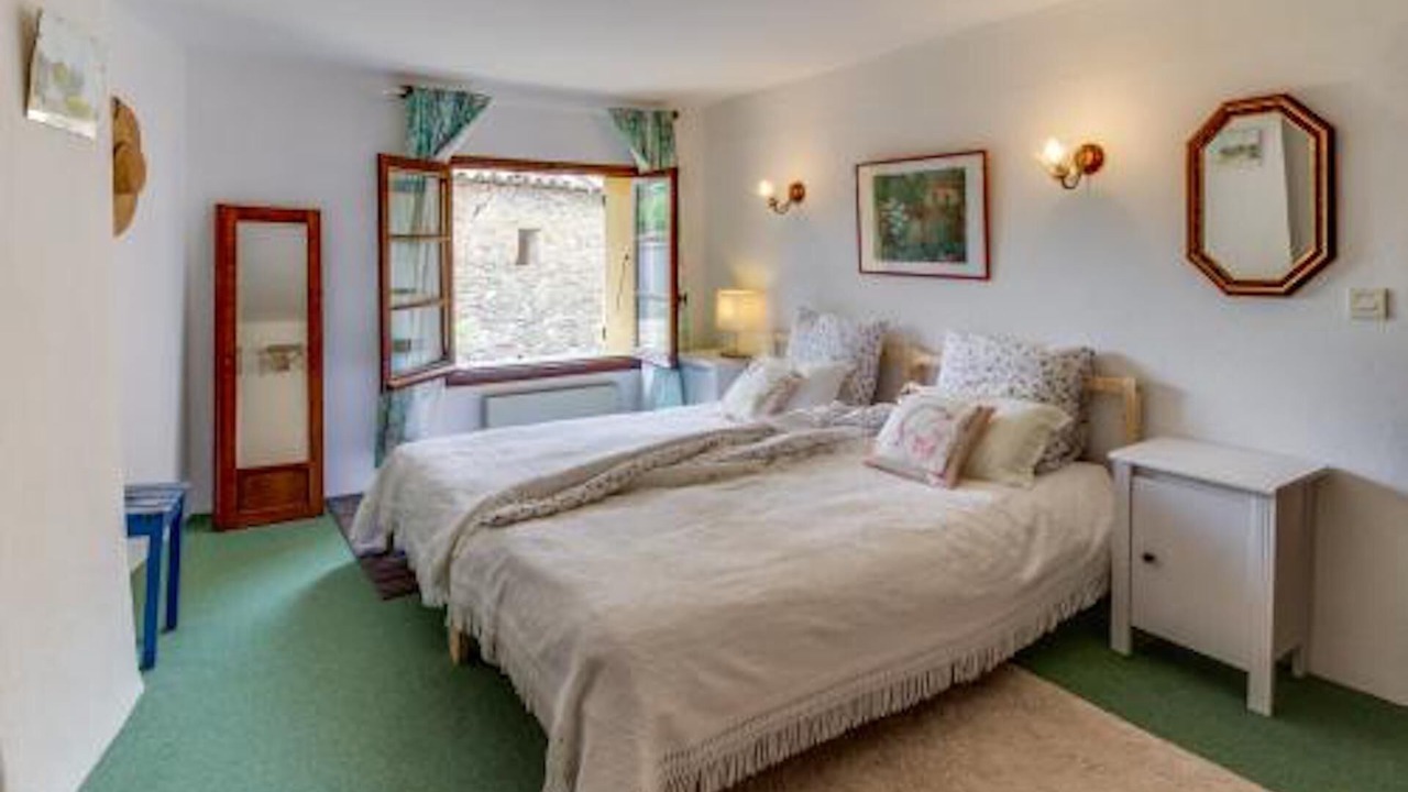 Photo of Bedroom in Uchaux