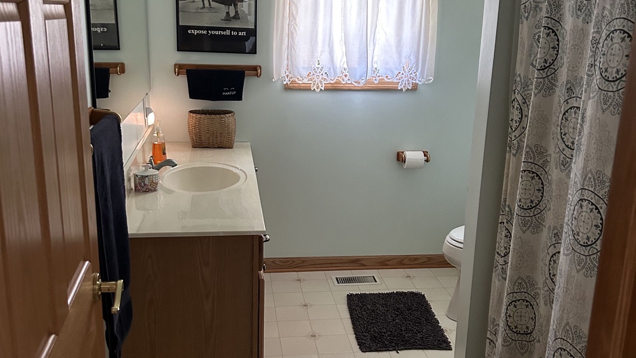 Photo of Bathroom in Twin Lakes