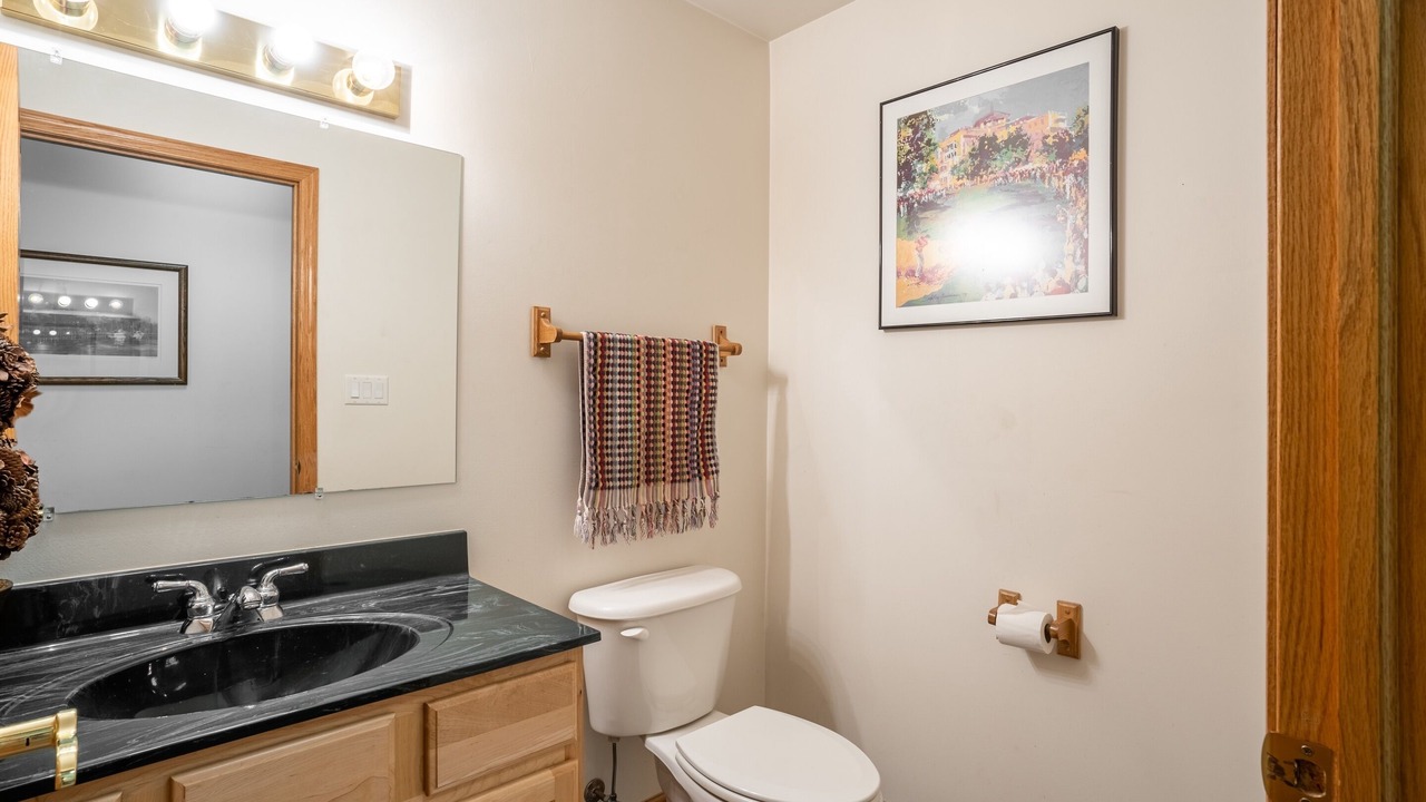 Photo of Bathroom in Twin Lakes
