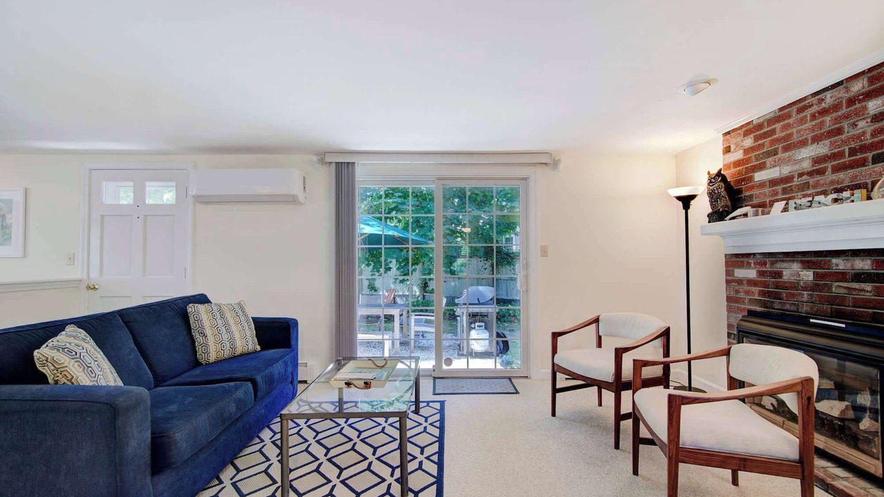 Photo of Livingroom in East Orleans