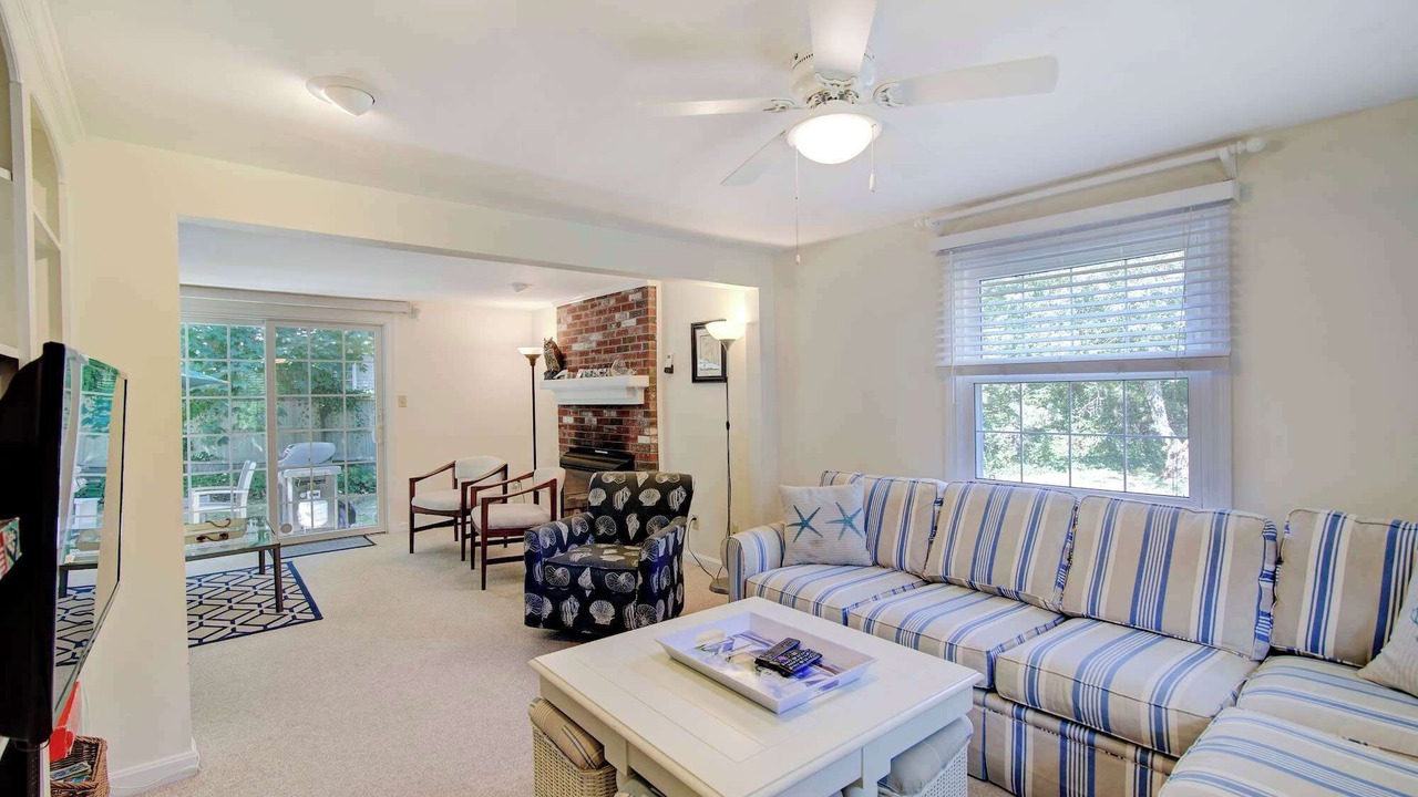 Photo of Livingroom in East Orleans