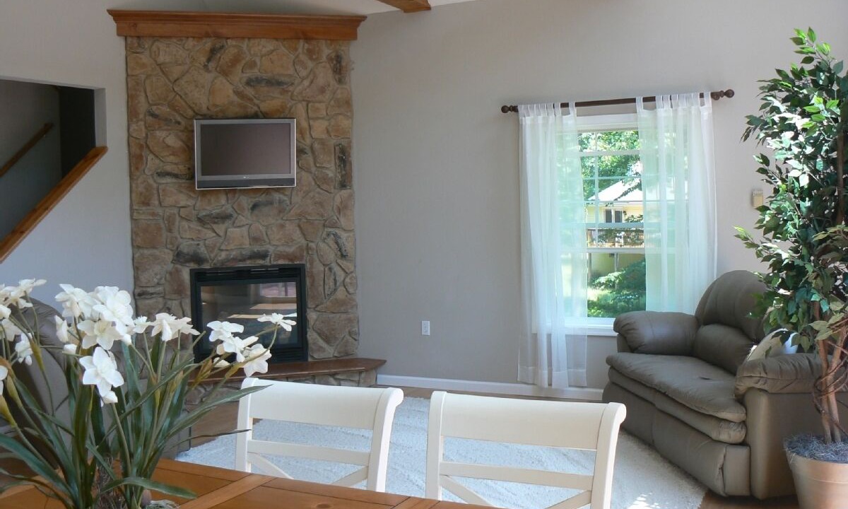 Photo of Livingroom in Pocono Lake