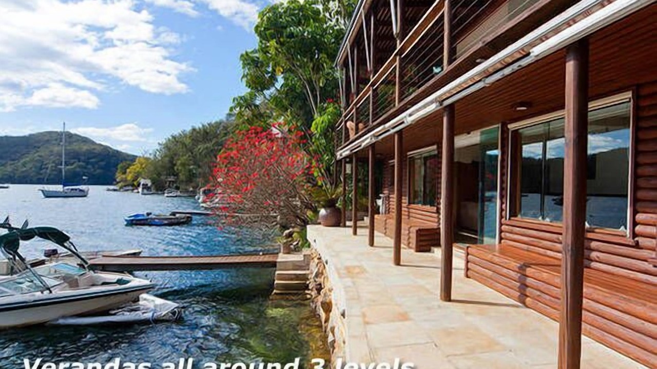 Photo of Patio Balcony in Cottage Point