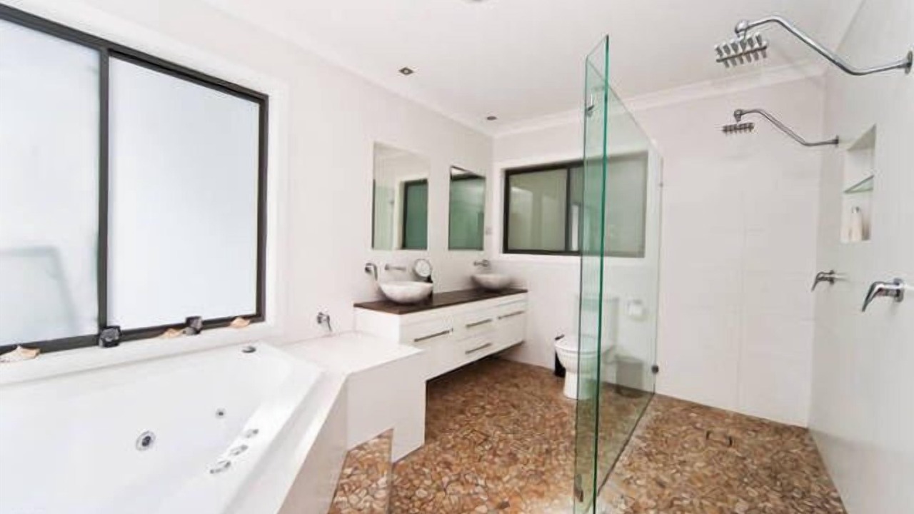 Photo of Bathroom in Cottage Point