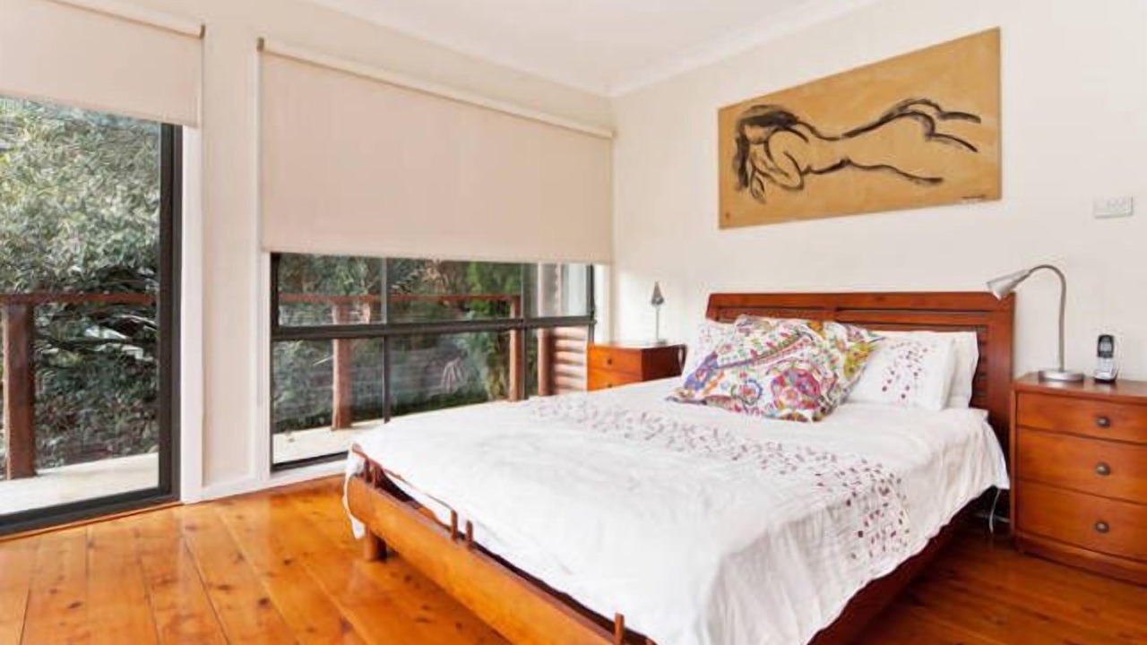 Photo of Bedroom in Cottage Point