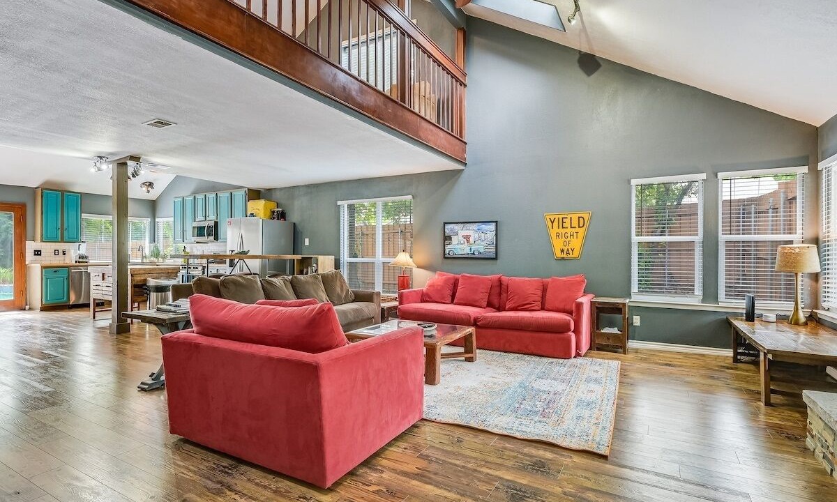 Photo of Livingroom in Wells Branch