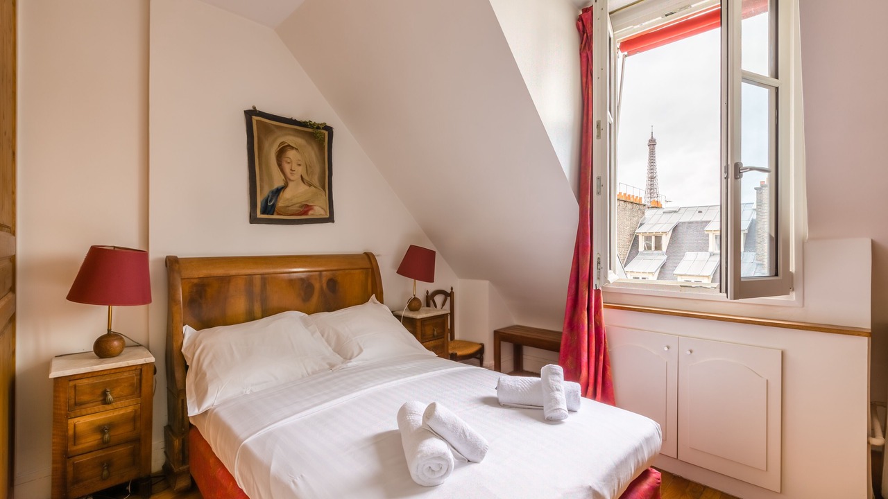 Photo of Bedroom in Quartier du Gros-Caillou