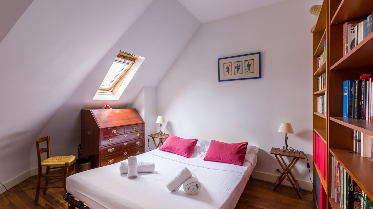 Photo of Bedroom in Quartier du Gros-Caillou