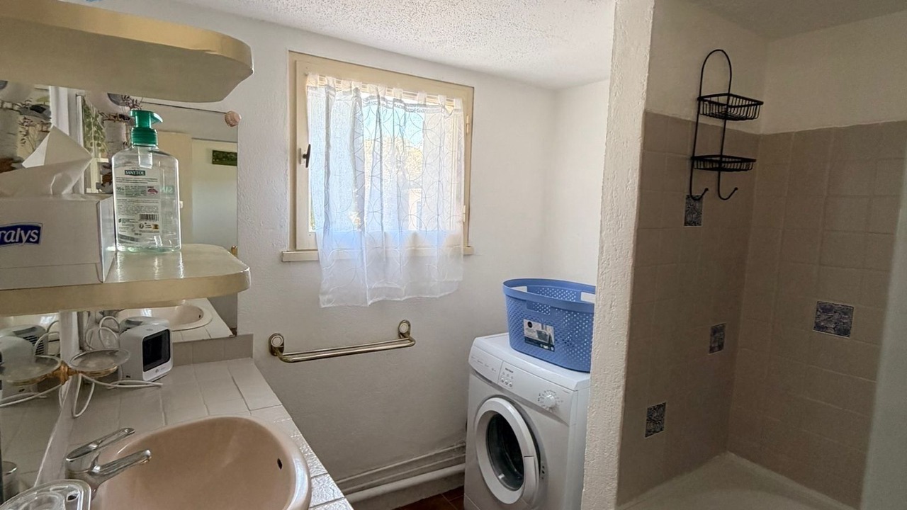 Photo of Bathroom in Vic-la-Gardiole