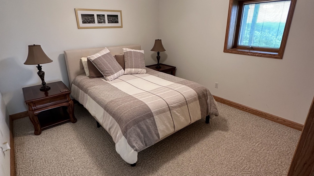 Photo of Bedroom in Byrdstown