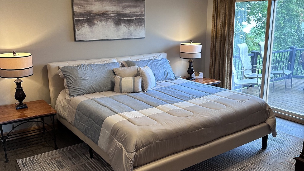 Photo of Bedroom in Byrdstown