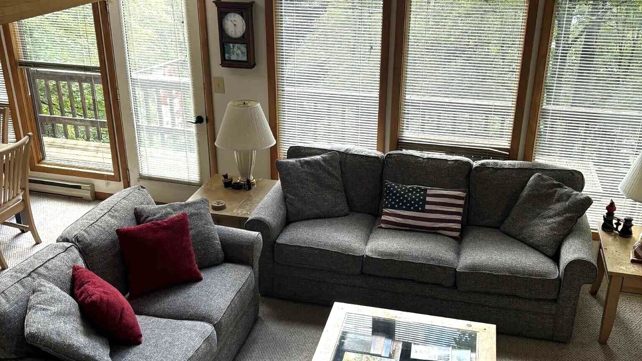 Photo of Livingroom in Davis