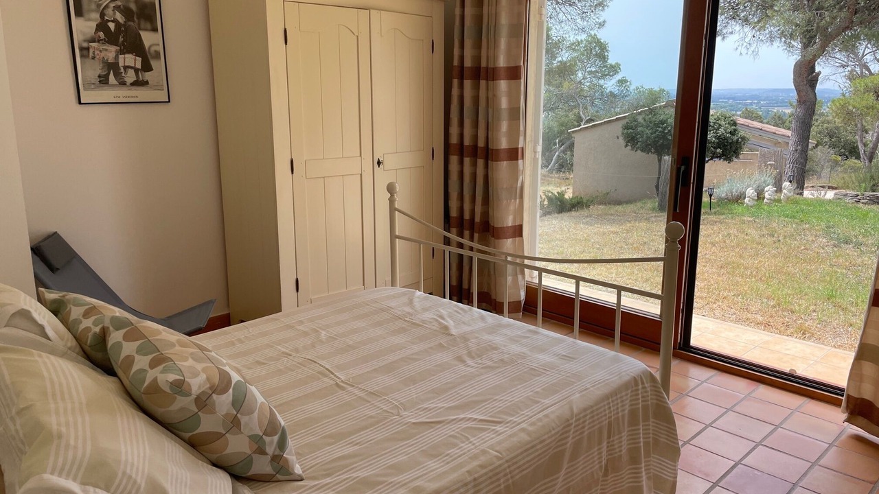 Photo of Bedroom in Uchaux