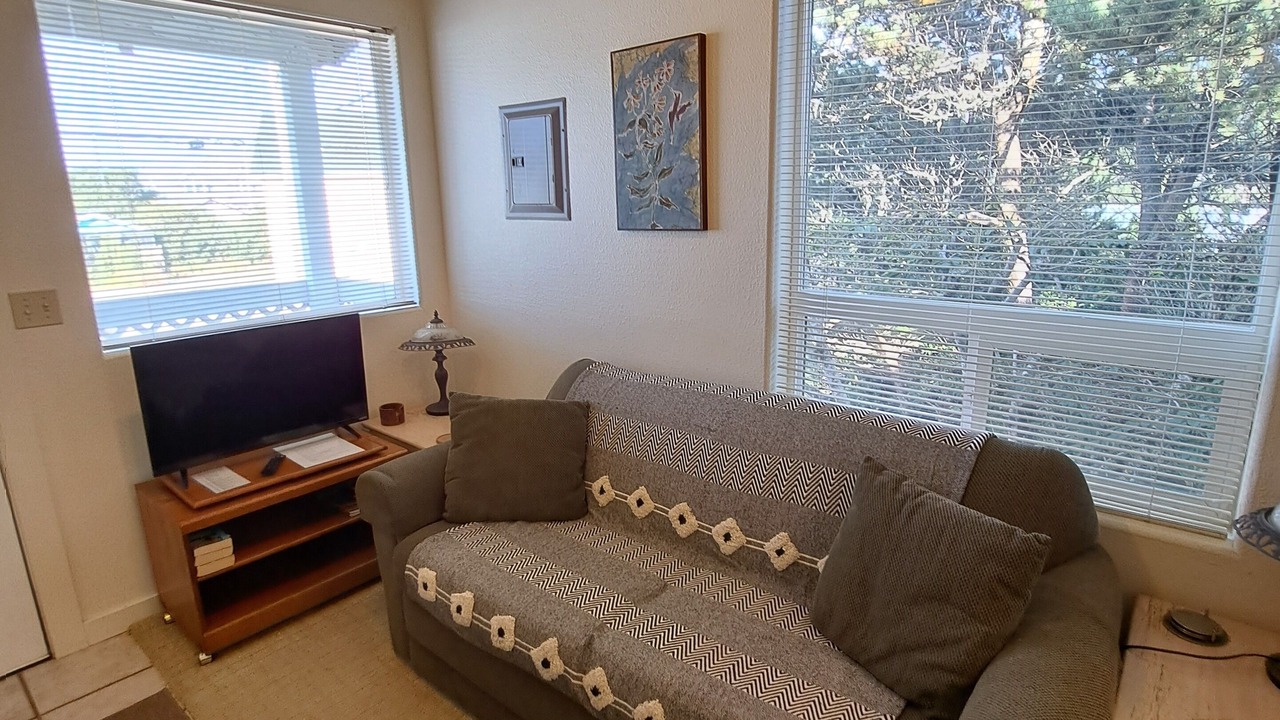 Photo of Bedroom in Waldport