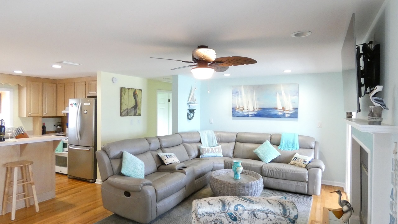 Photo of Bedroom in Alligator Point