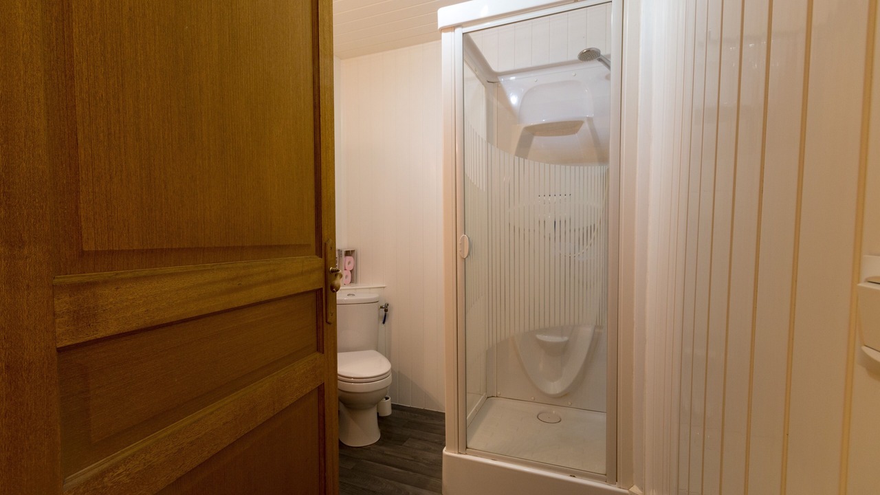 Photo of Bathroom in Tour-en-Bessin