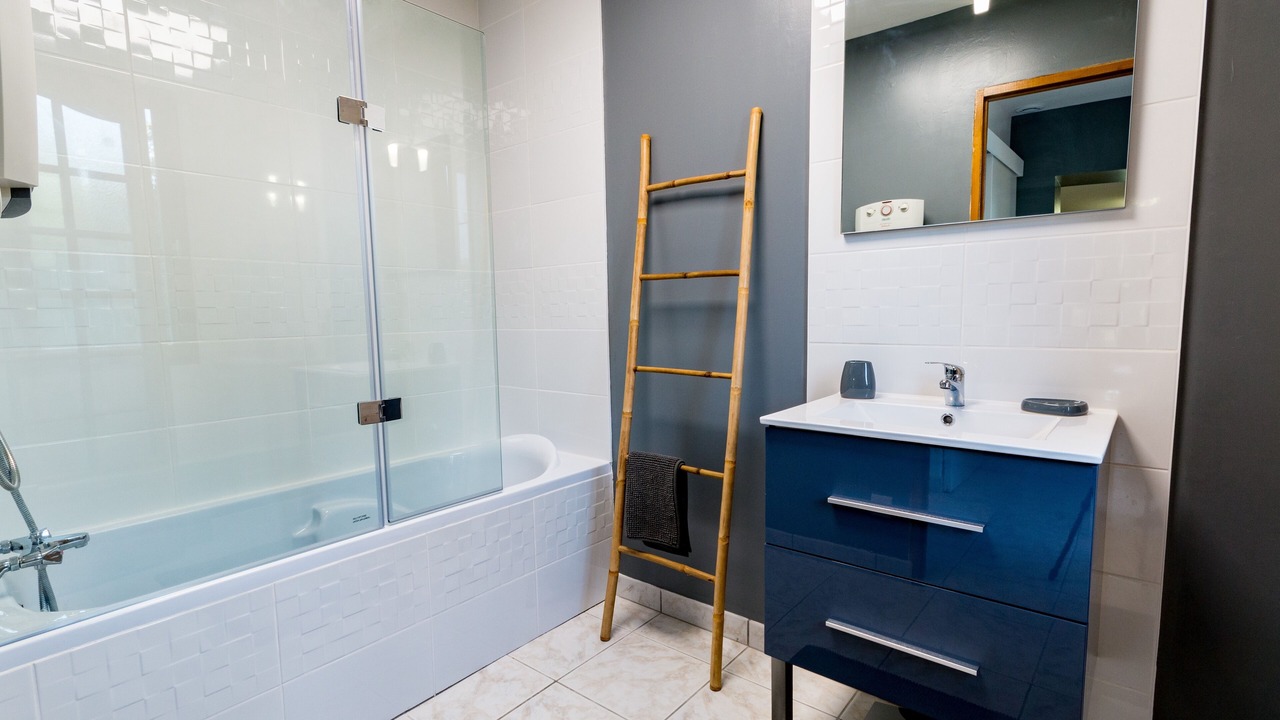 Photo of Bathroom in Tour-en-Bessin