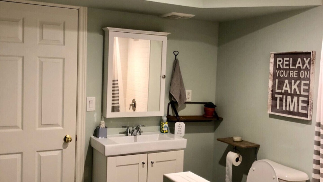 Photo of Bathroom in Port Franks