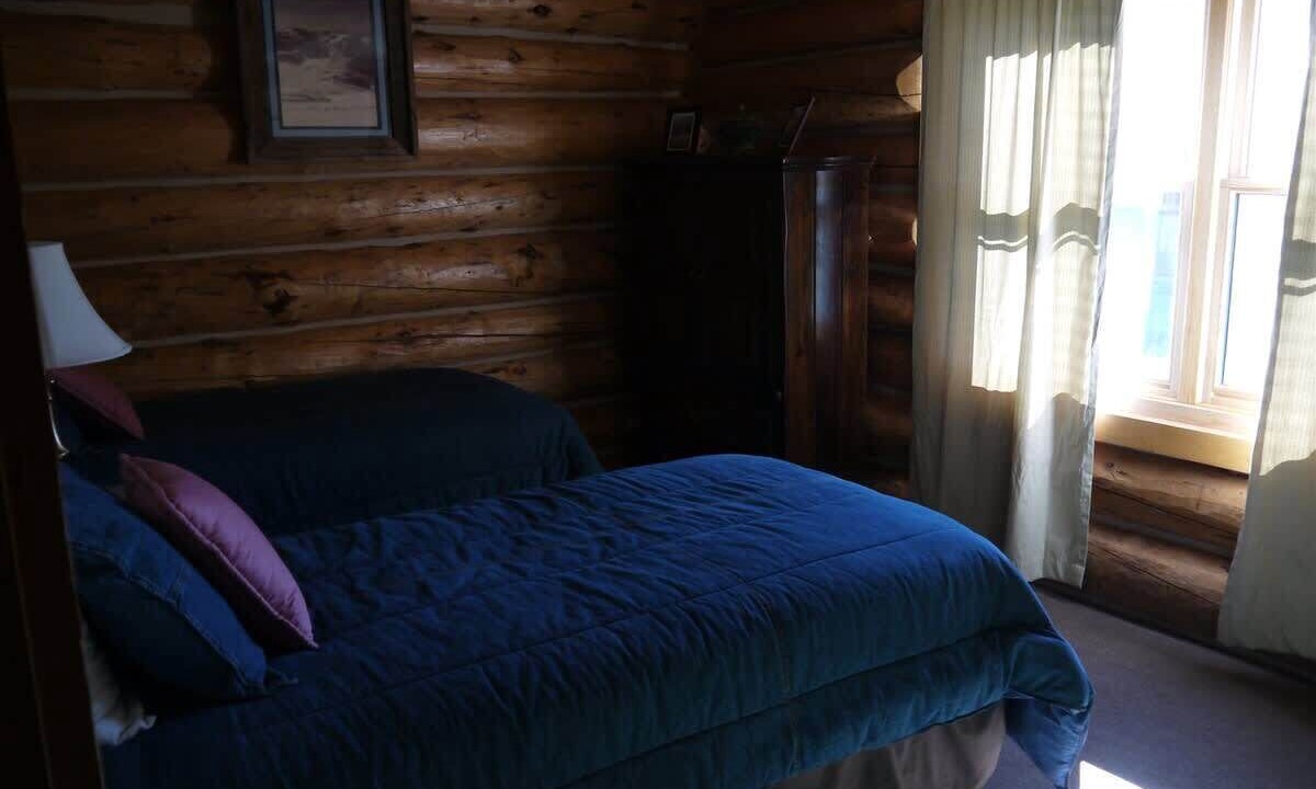 Photo of Bedroom in Crested Butte South