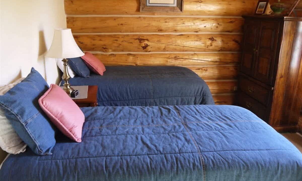 Photo of Bedroom in Crested Butte South