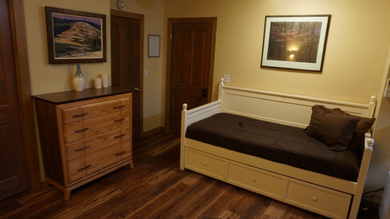 Photo of Bedroom in Yosemite West