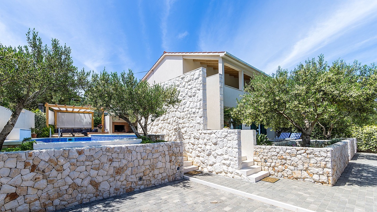 Photo of Outdoor in Slatine